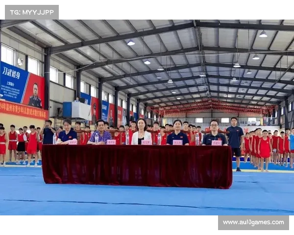 滨海新区武术赛集体与个人项目精彩对决 裁判专业评判彰显深厚功底 滨海新区武术赛集体与个人项目精彩对决 裁判专业评判彰显深厚功底